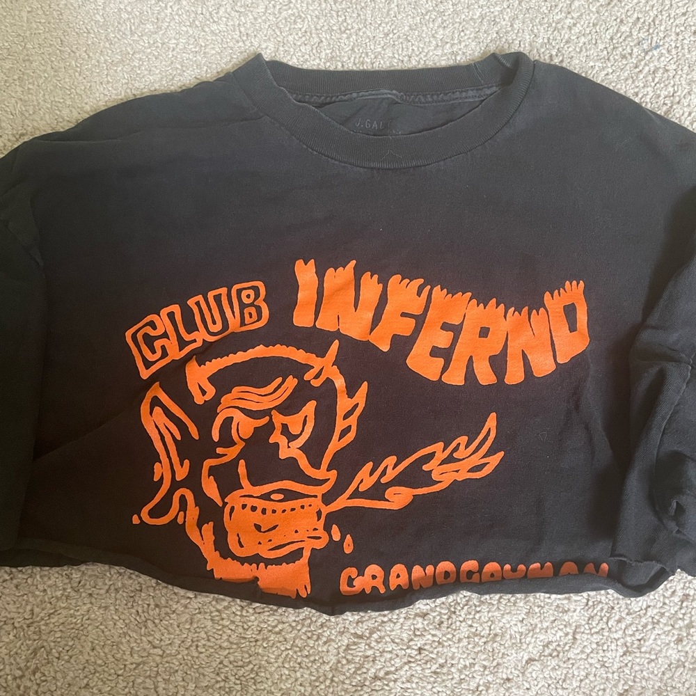 Club Inferno Cropped Tee
